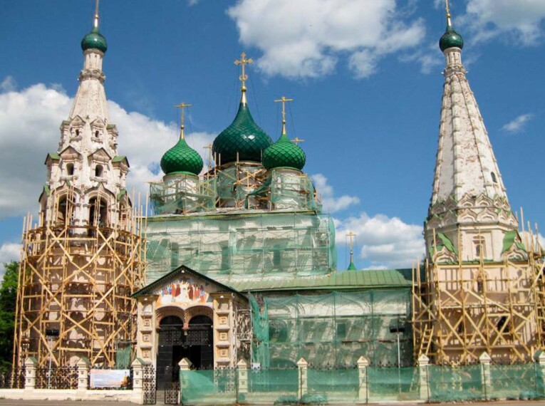 Процесс реставрации фасадов церкви Ильи Пророка фото 4