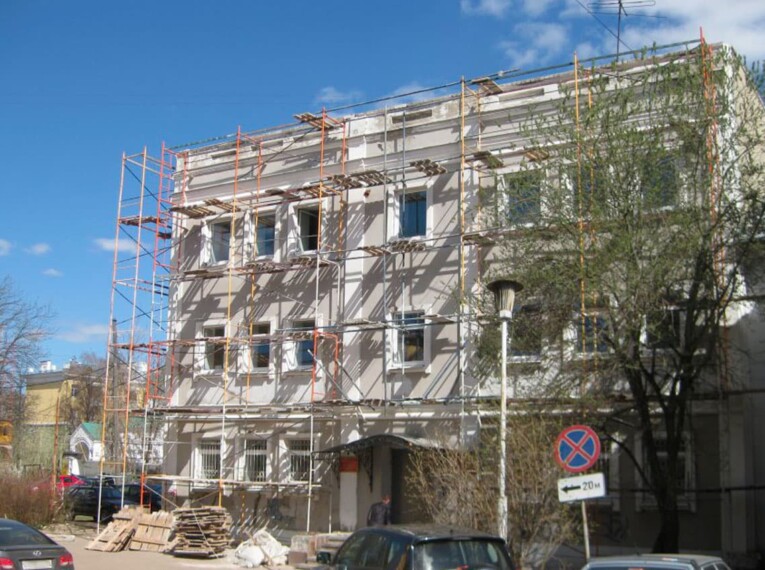 Ремонт фасада здания Правительства ЯО фото 1