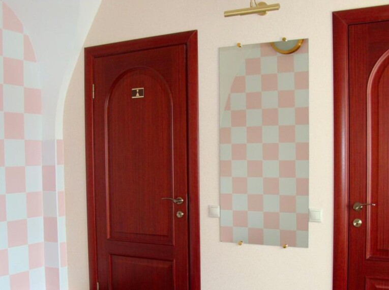okn-zdanie-kazyonnyh-palat-posle-prisposobleniya-sanuzel-3