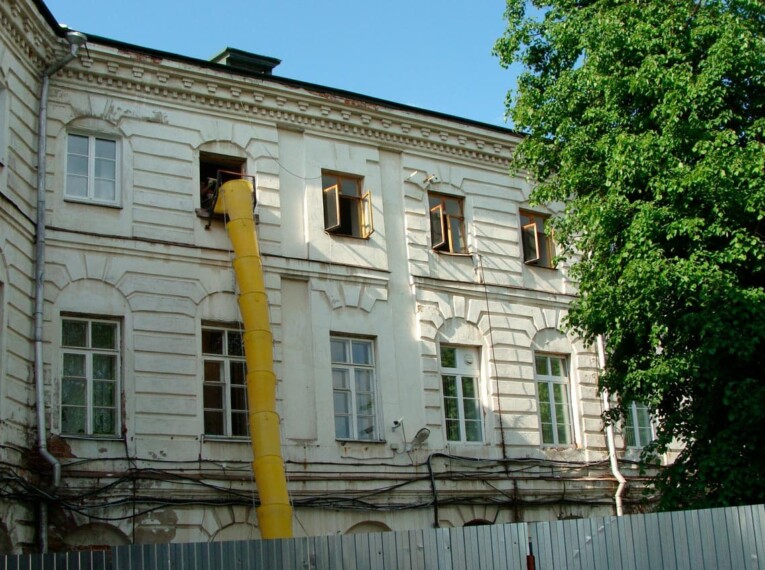 process-prisposobleniya-okn-zdanie-kazyonnyh-palat-4